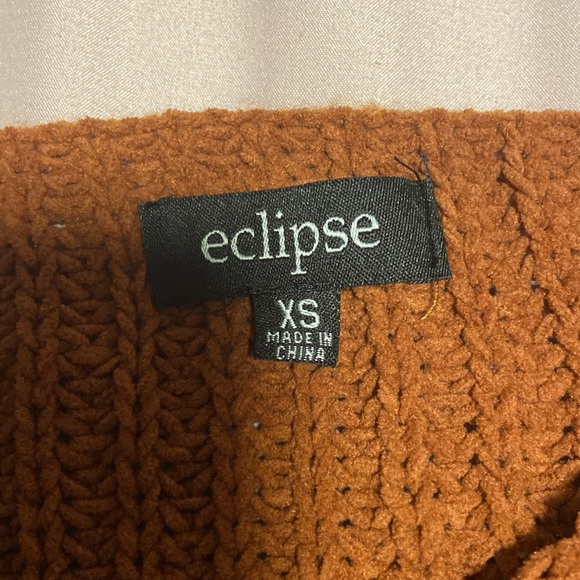 Red/brown knit sweater - Picture 2 of 3